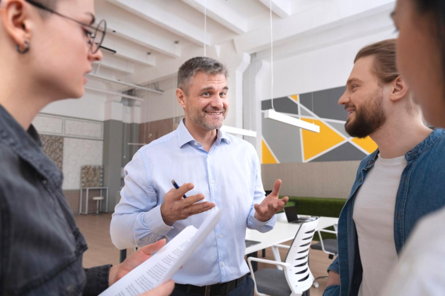 Graphiques financiers et tableaux de bord analytiques
